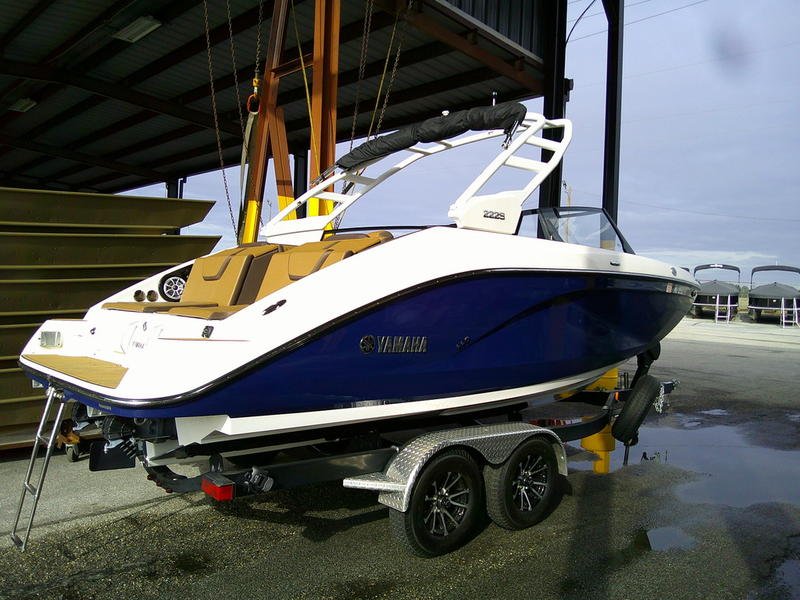 2024 Yamaha Boats 222s